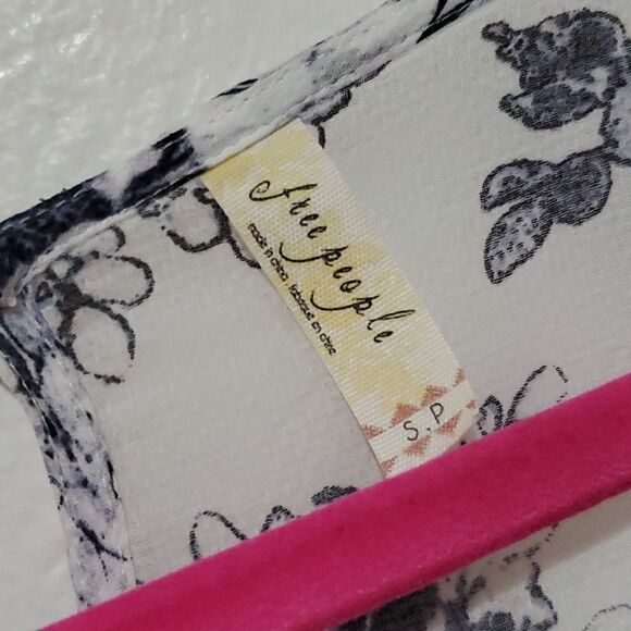 Free People Romper with Button Down Back and Long Sheer Sleeves Size S - Picture 14 of 16